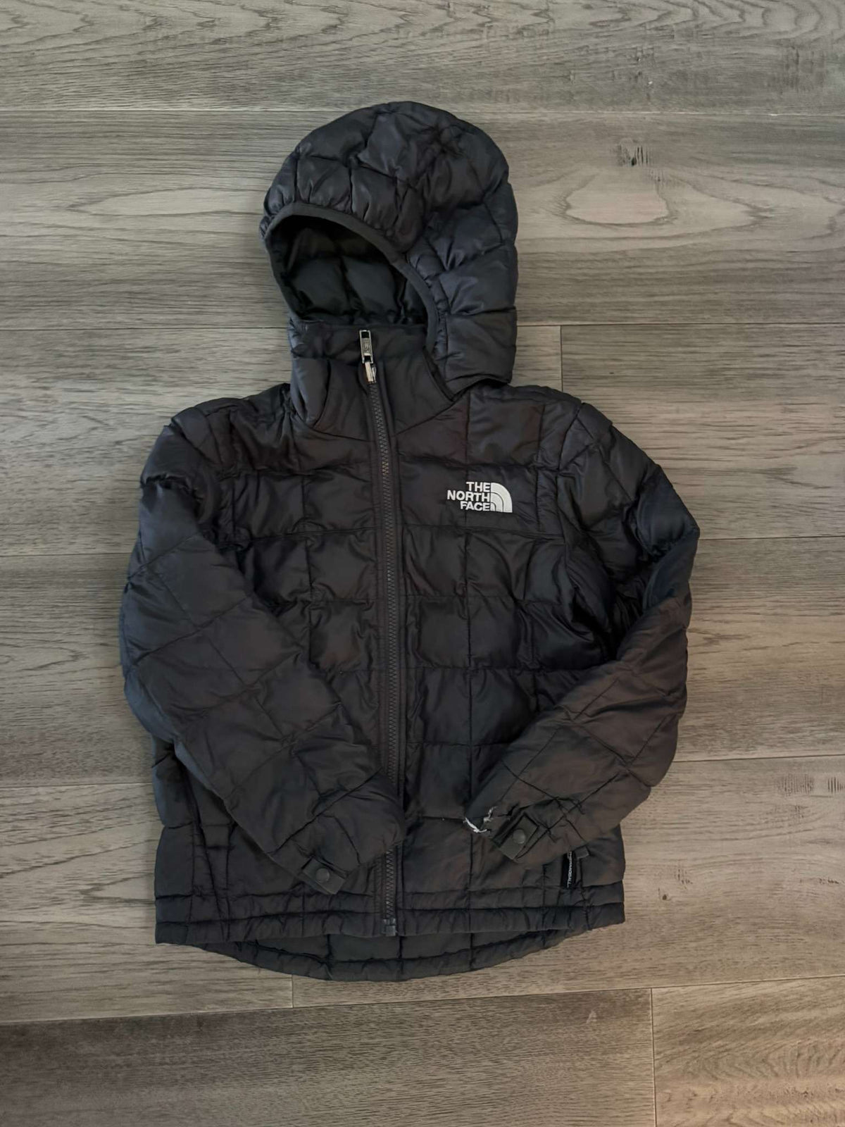 The North Face ThermoBall Hooded Puffer Jacket - Black - Boys Size S (7/8) (#4), Kids 8