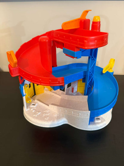 Fisher-Price Little People Wheelies Fire Station & Police Station