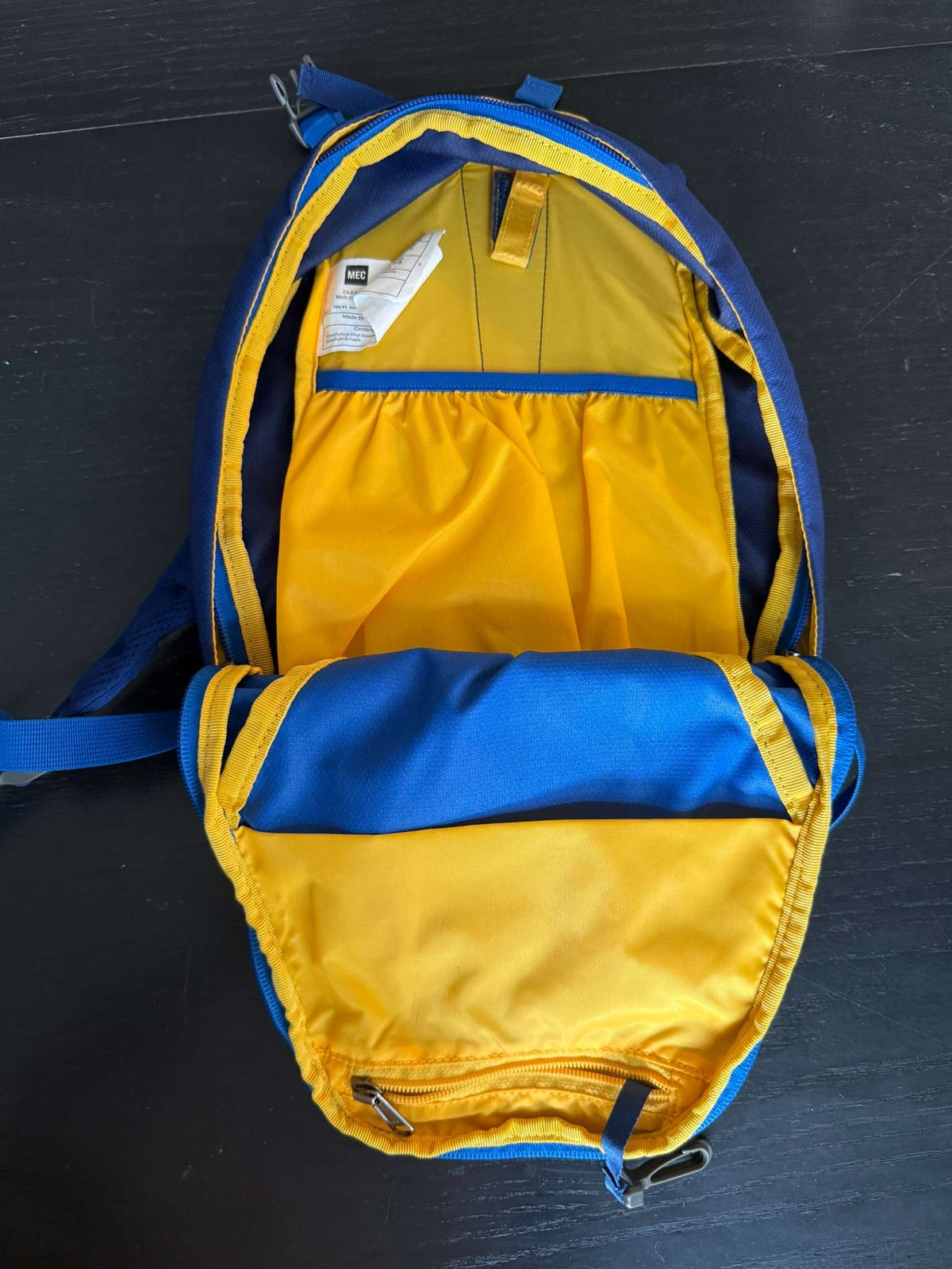 MEC Mountain Fountain Jnr kids 6L Hydration Backpack (no water bladder)