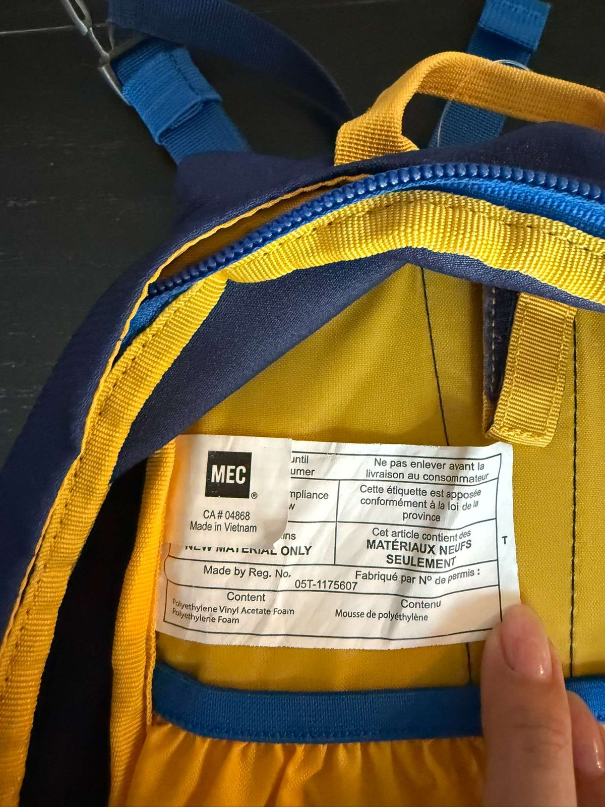 MEC Mountain Fountain Jnr kids 6L Hydration Backpack (no water bladder)