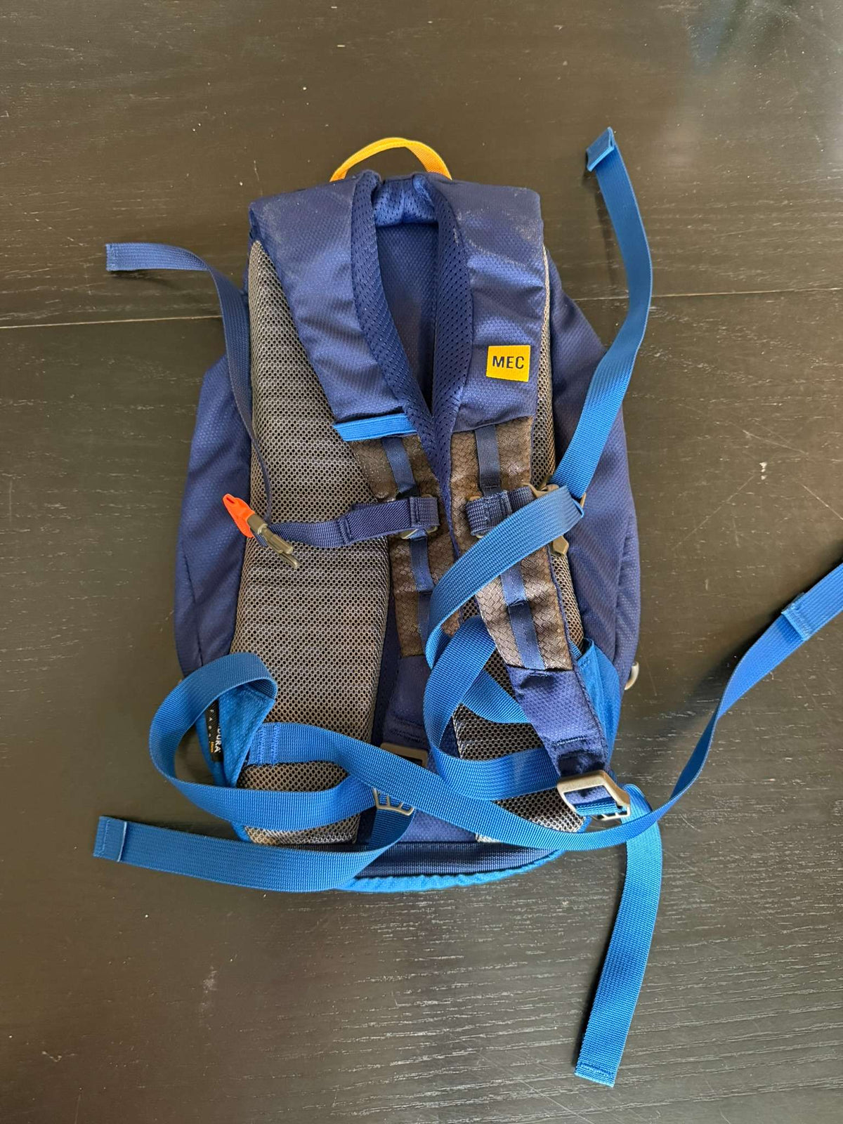 MEC Mountain Fountain Jnr kids 6L Hydration Backpack (no water bladder)