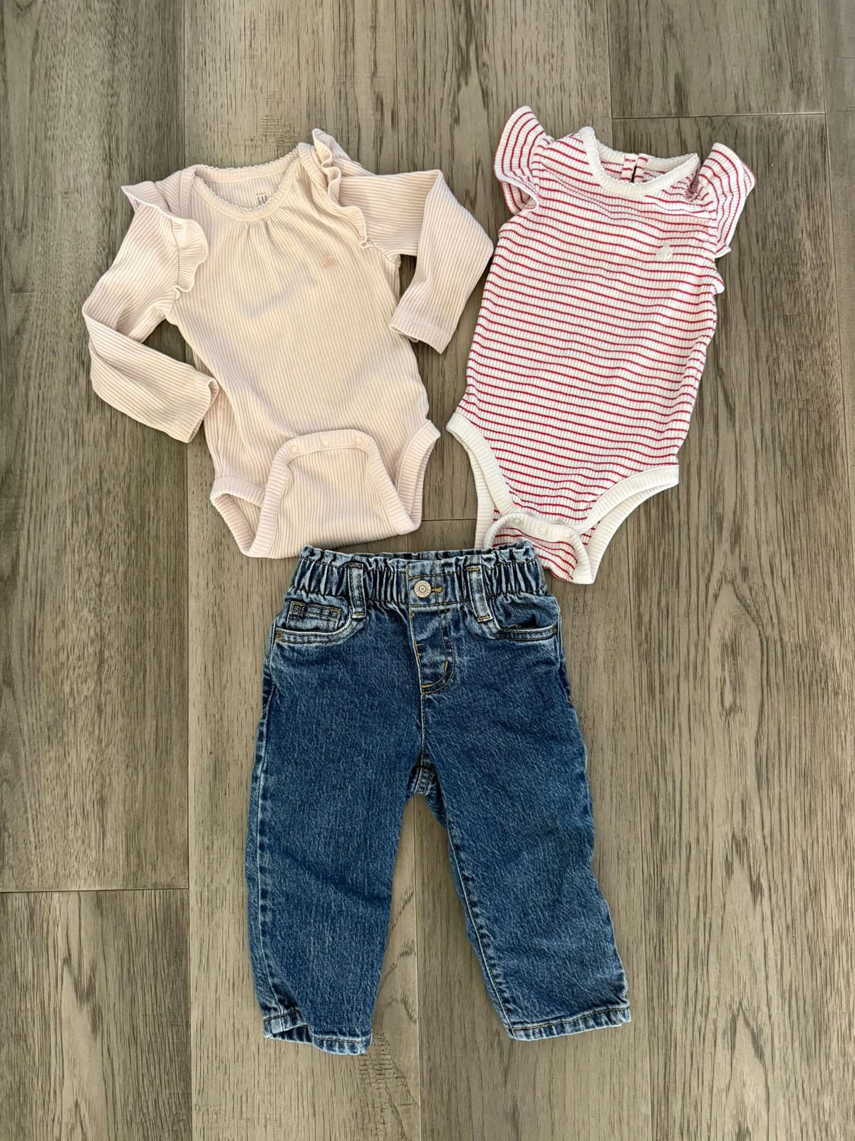 GAP Onesies & Cat n Jack Jeans 12-18 Months Bundle (108), Kids 18 Month (12-18M)