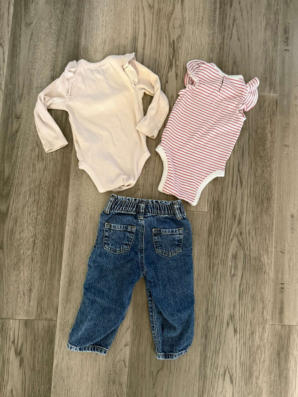 GAP Onesies & Cat n Jack Jeans 12-18 Months Bundle (108), Kids 18 Month (12-18M)