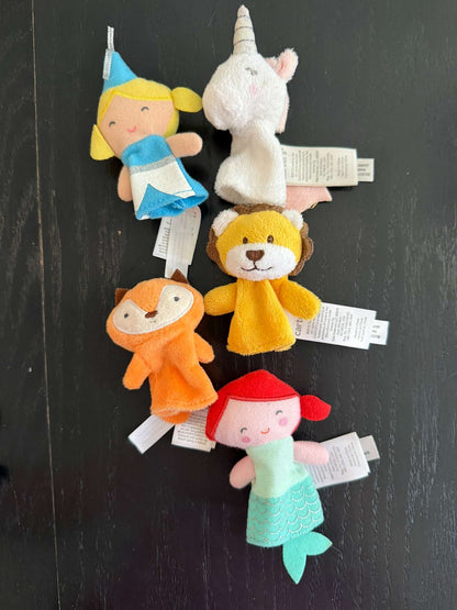Finger Puppet & Puppet Lot (145)