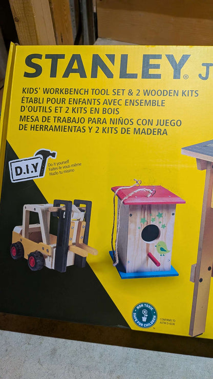 Real Stanley workbench and tool set w2 wooden crafts