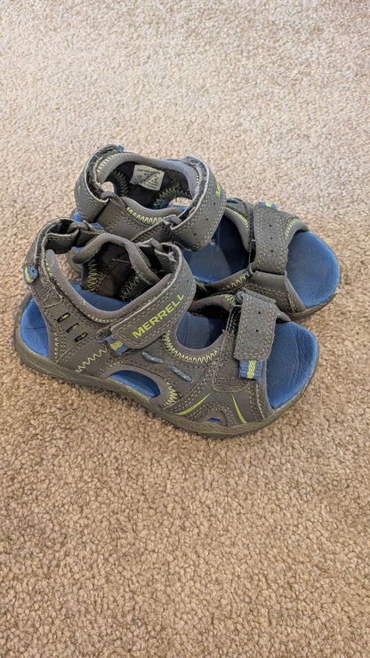 Merrell size 10 sandals , Shoes 10 (Toddler:2-4yr)