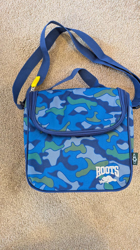 Brand new Roots lunch bag