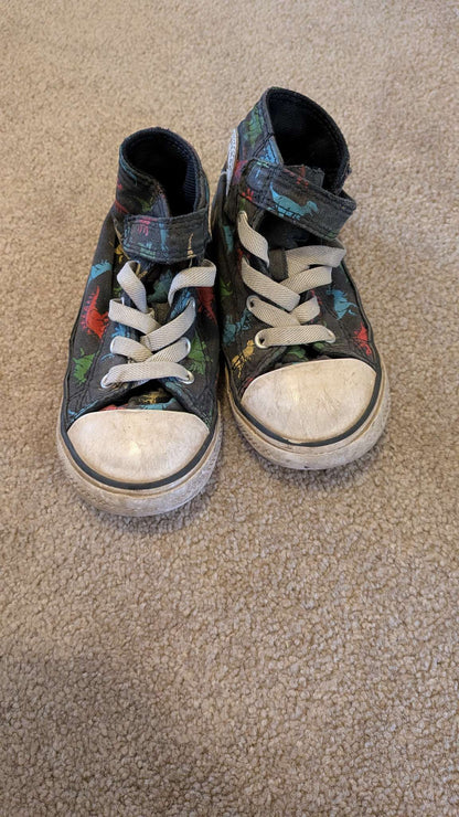 Converse size 9 dino shoes , Shoes 9 (Toddler:2-4yr)