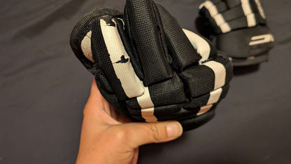 VIC G2X junior hockey gloves