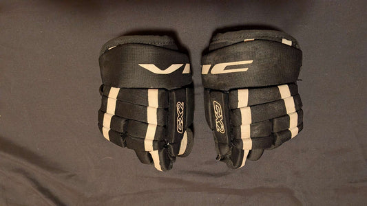 VIC G2X junior hockey gloves