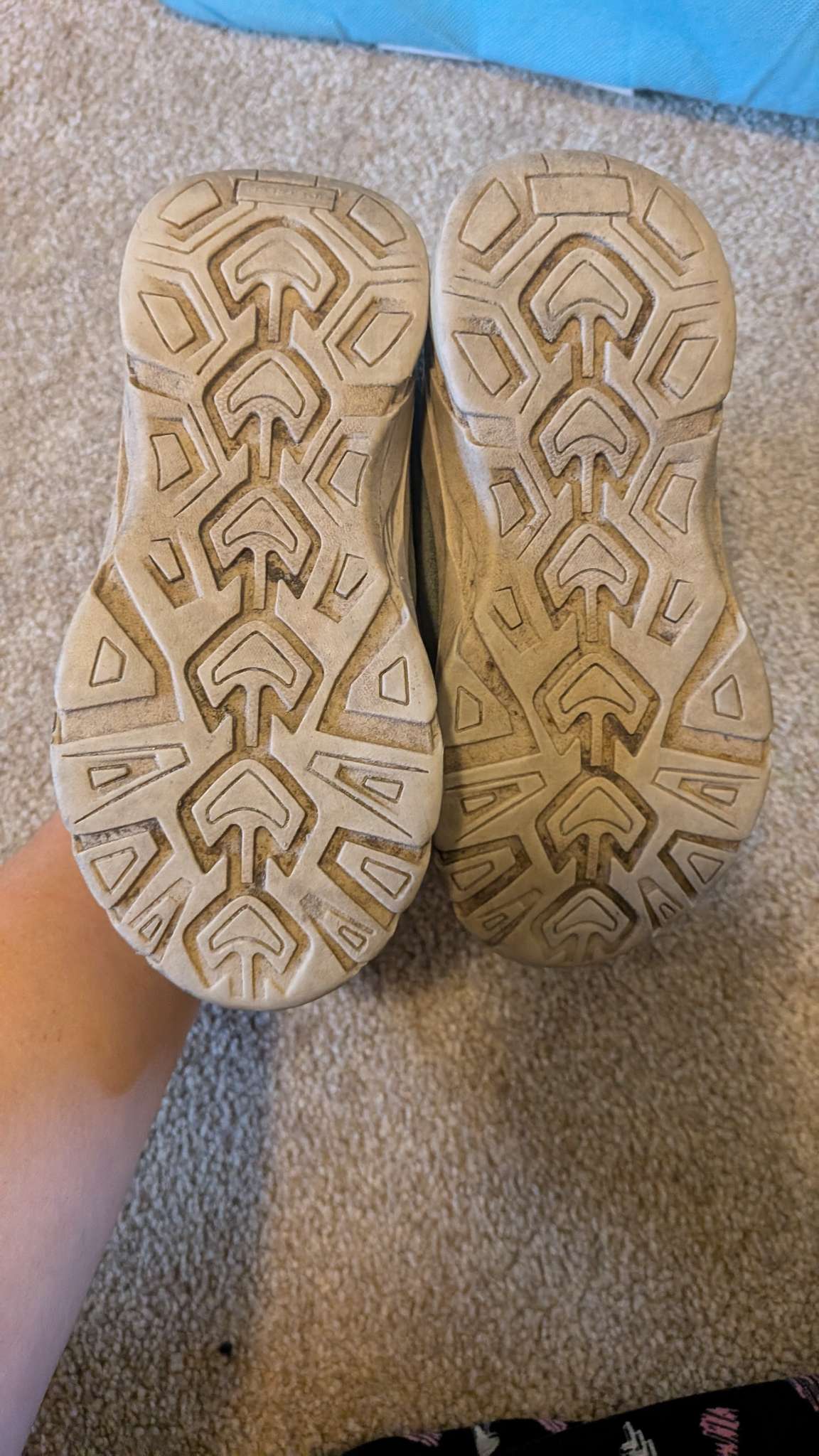 Joe Fresh size 10 hiking type boot , Shoes 10 (Toddler:2-4yr)