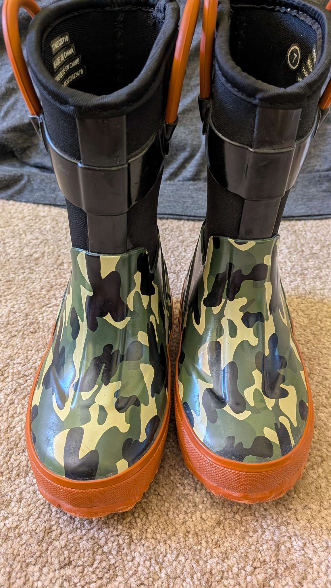 Neoprene rubber rain boot , Shoes 7 (Walkers:12-24 mth)