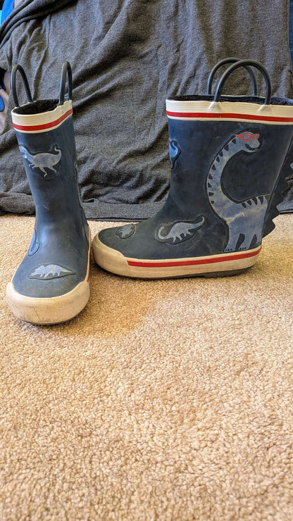 Dinosaur size 10 rubber boot, Shoes 10 (Toddler:2-4yr)