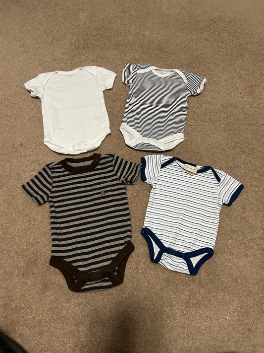 0-3 months onesies x4, Kids 3 Month (0-3M)