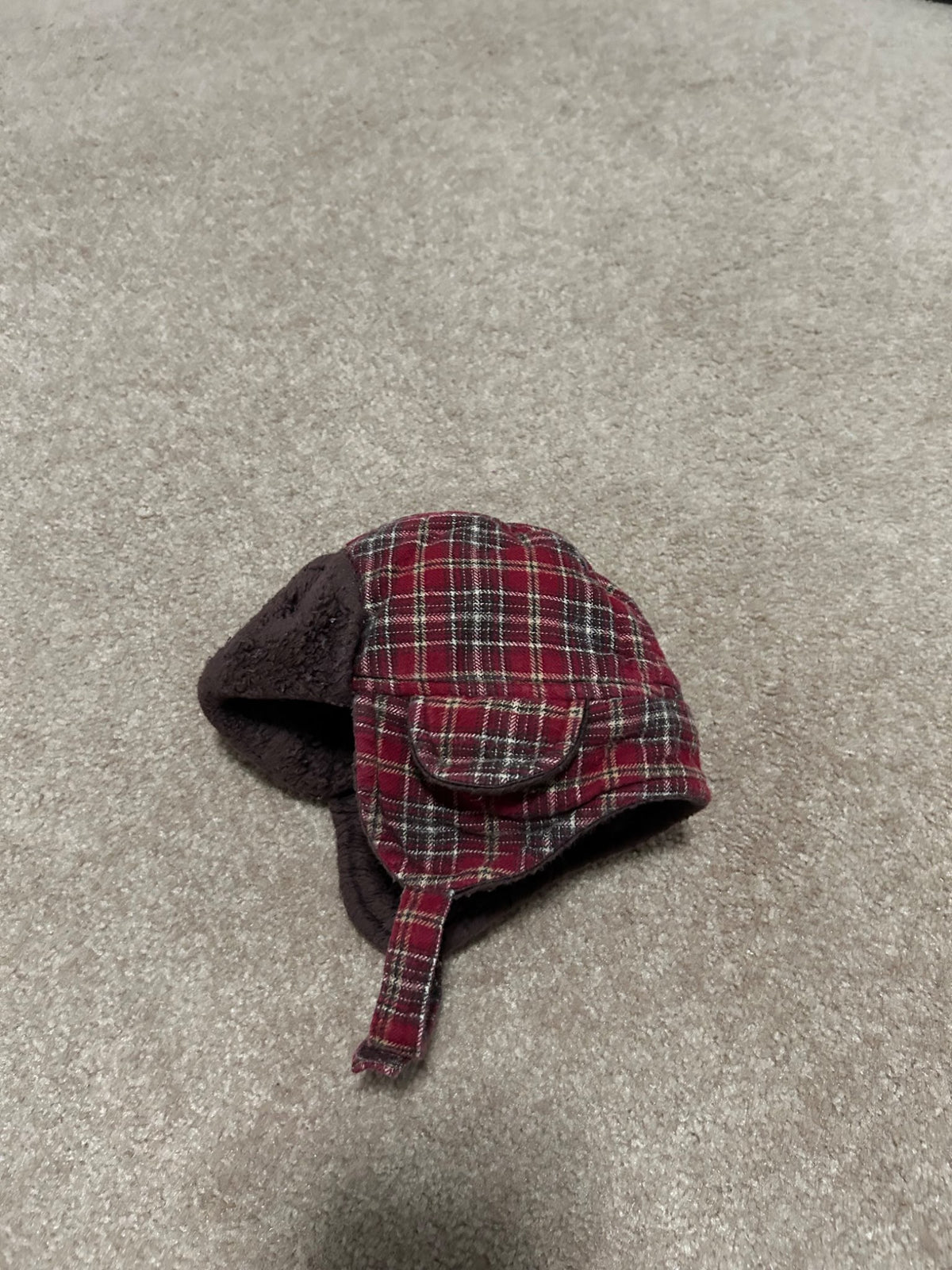 Hat. Size 3-6 months