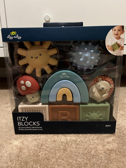 Itzy Ritzy blocks set -NEW