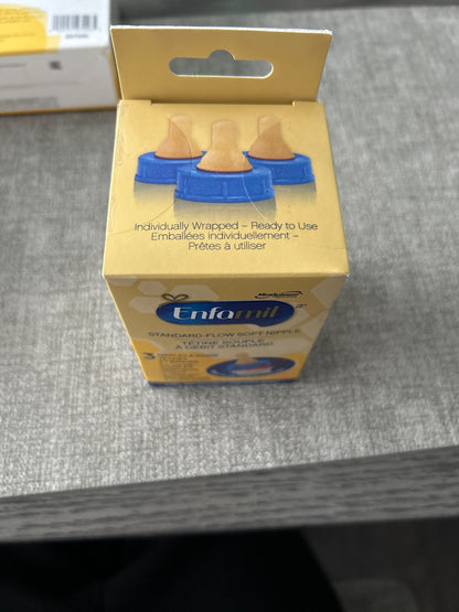 Enfamil nipples x12 & Medela quick clean steam bags x5 -New