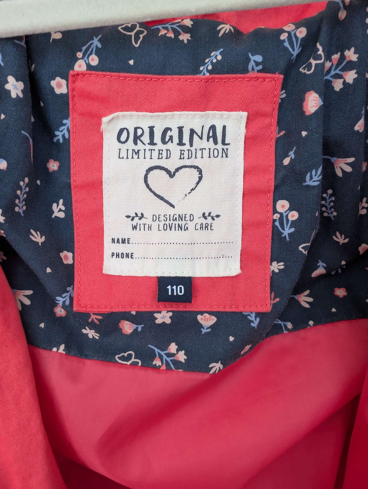 Girls Limited Edition Pink Flare Trench Coat, Size 110 / 4-5T bought in Germany, Kids 5/5T