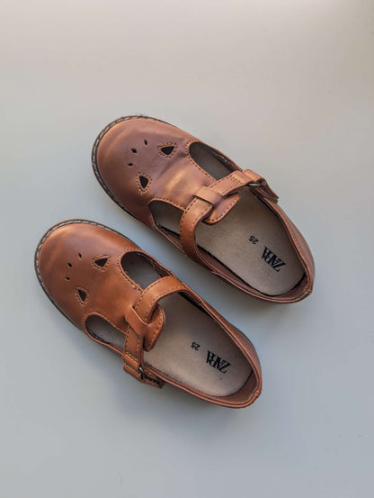 Zara Girls T-bar Mary Jane Brown dress Shoes, size 25, Shoes 8.5 (Toddler:2-4yr)