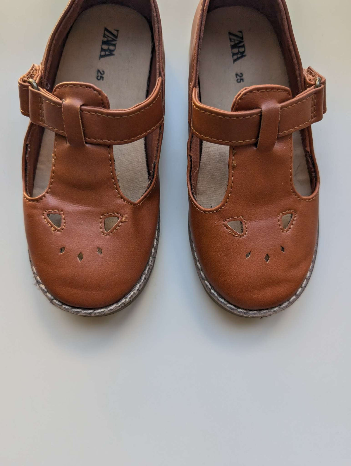 Zara Girls T-bar Mary Jane Brown dress Shoes, size 25, Shoes 8.5 (Toddler:2-4yr)