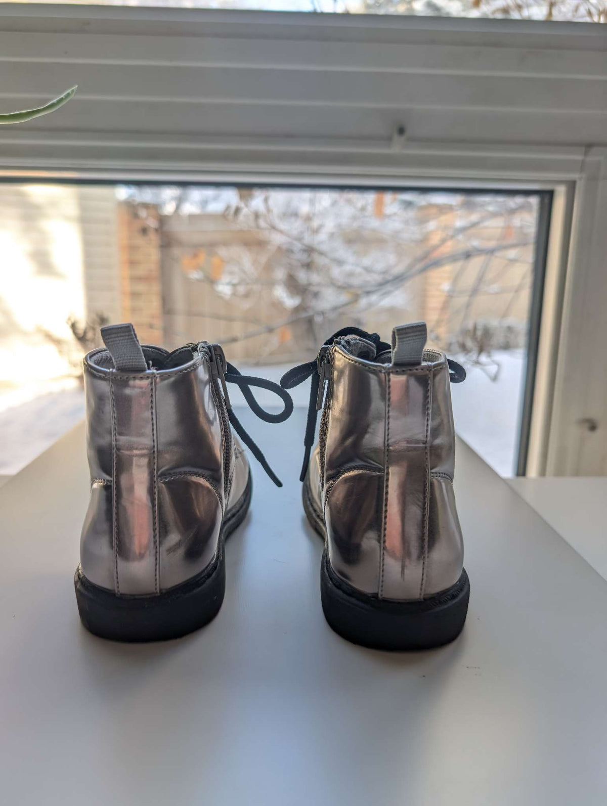 Girl's Lug Sole Boots - champagne metallic, Kids Size 9, Shoes 9 (Toddler:2-4yr)