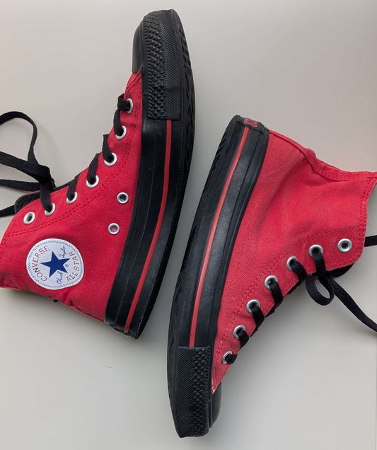 Red Converse Chuck Taylor High Tops NEW, size 4.5 junior, Shoes 4.5 (Big Kids:8–12yr)