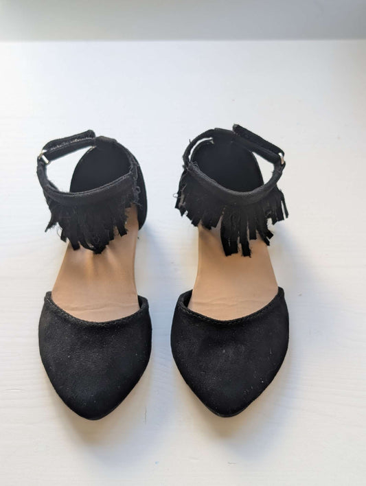 toddler Girl vegan suede ankle fringe dress shoes, size 6, Shoes 6 (Walkers:12-24 mth)