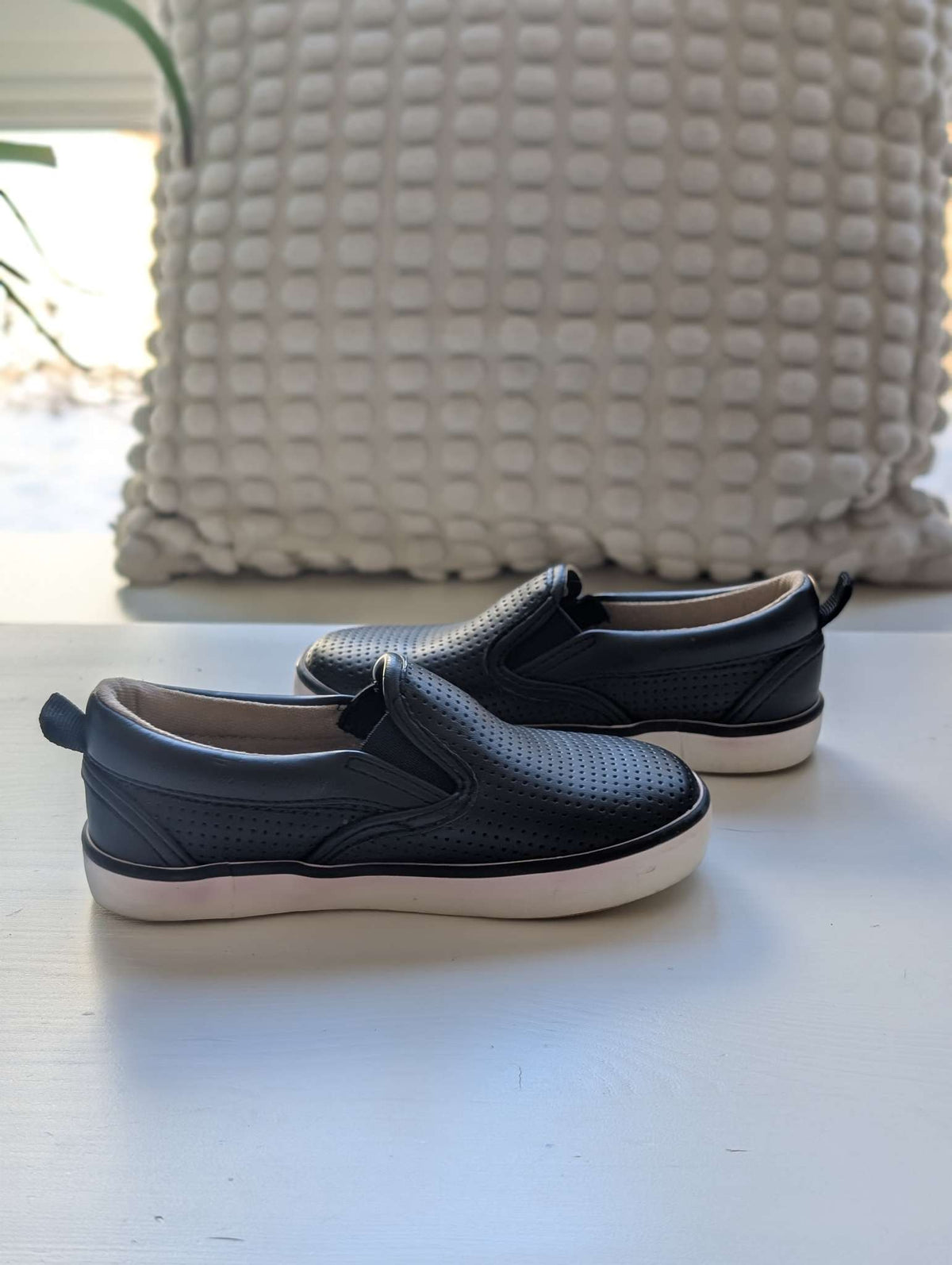 Black Gap Toddler Baby Boys Shoes Loafers Sneakers, Size 7, Shoes 7 (Walkers:12-24 mth)