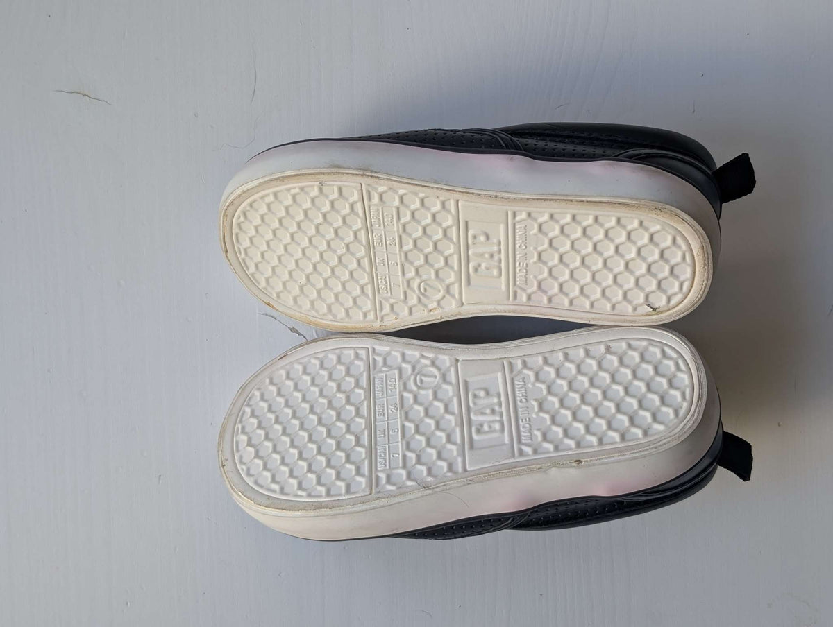 Black Gap Toddler Baby Boys Shoes Loafers Sneakers, Size 7, Shoes 7 (Walkers:12-24 mth)
