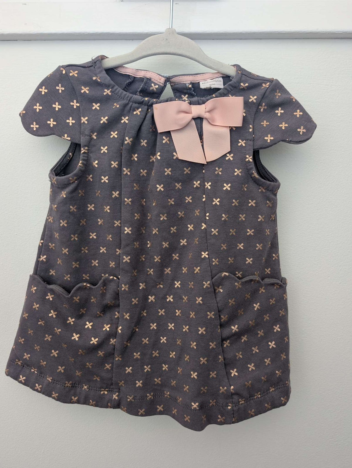 Catherine Malandrino Flutter Sleeve Pocket A-Line Dress, Grey Gold Pink 6-12M (no size Tag), Kids 6 Month (3-6M)