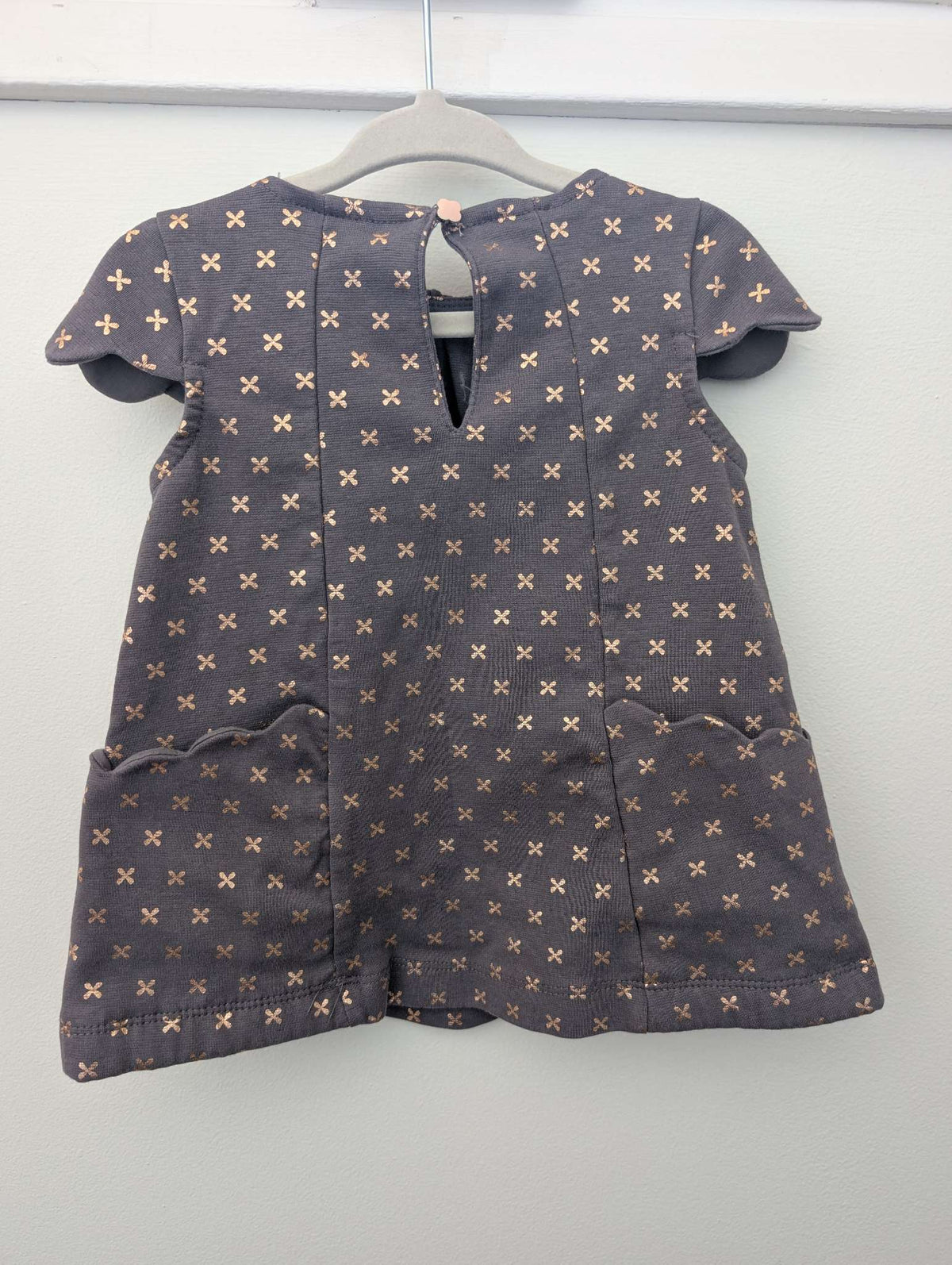 Catherine Malandrino Flutter Sleeve Pocket A-Line Dress, Grey Gold Pink 6-12M (no size Tag), Kids 6 Month (3-6M)