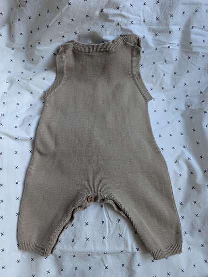 Theo and Spence Tan knit baby Romper, wooden buttons 0-3M, Kids 3 Month (0-3M)