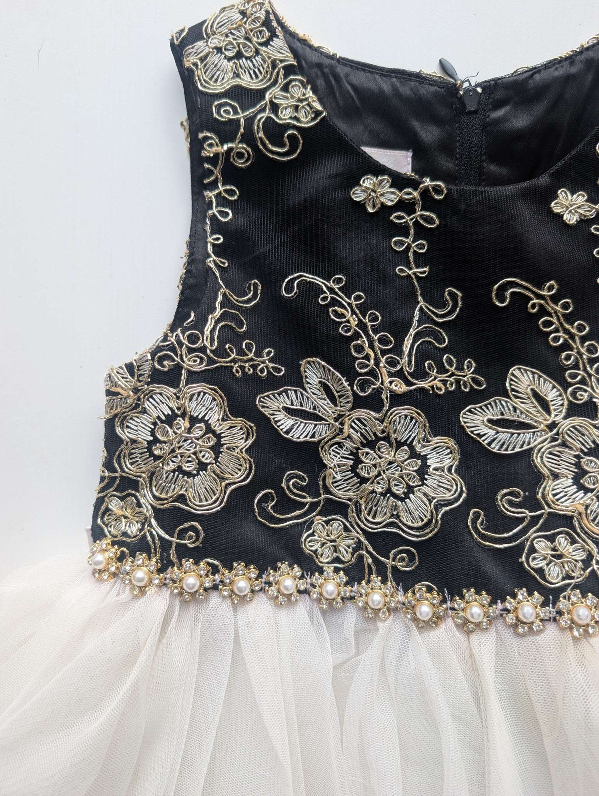 American Princess, Formal Tulle Christmas Party Dress, Black/Gold/White, Size 5, Kids 5/5T