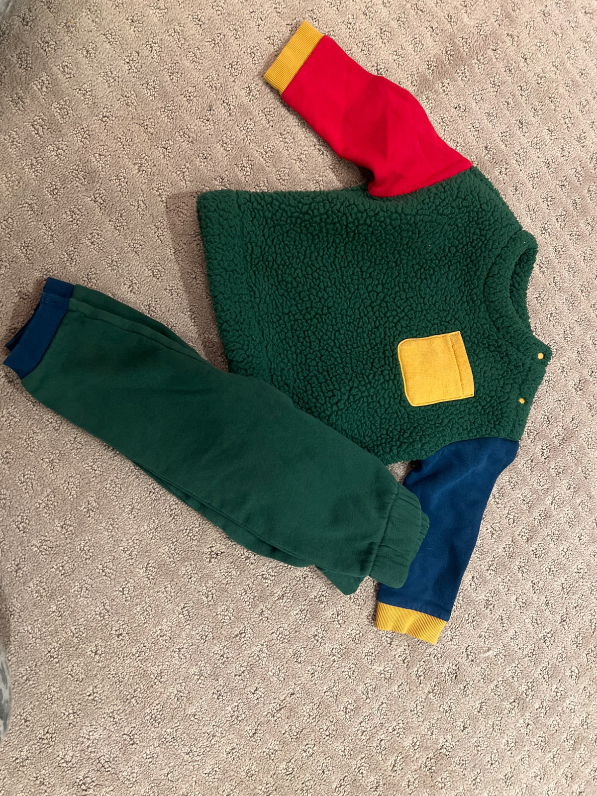 Teddy sweater and sweat pants, Kids 18 Month (12-18M)