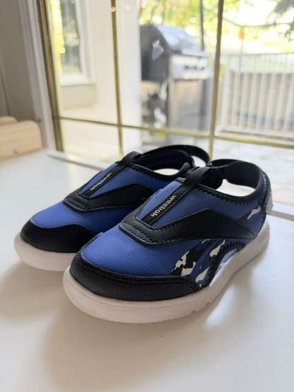 Reebok Versaflex Kids Shoes (Weebok) Size: US 10, Shoes 10 (Toddler:2-4yr)