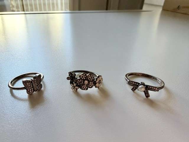 Pandora rings bundle (girls accessories)