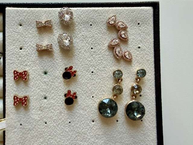 Girls earrings bundle (girls accessories)