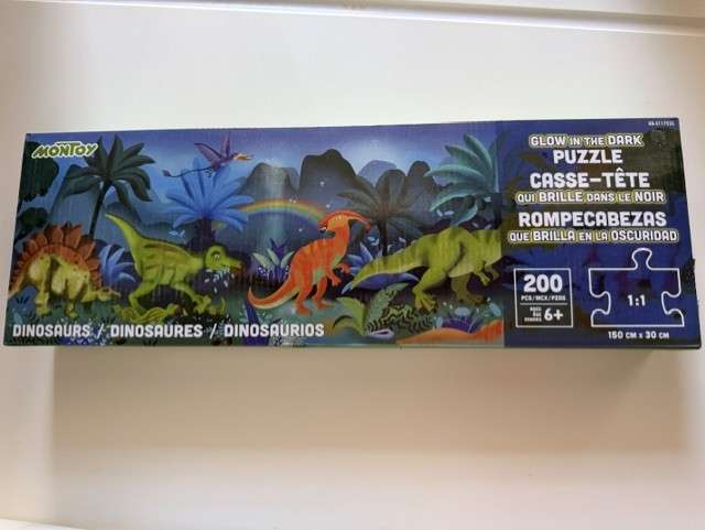 Dinosaur puzzle (glow in the dark) 200 pieces