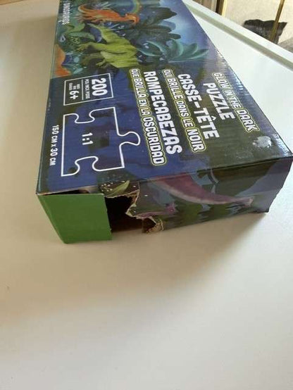Dinosaur puzzle (glow in the dark) 200 pieces