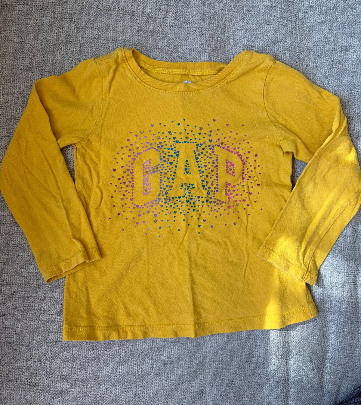GAP heart long sleeve shirt- 3T, Kids 3T