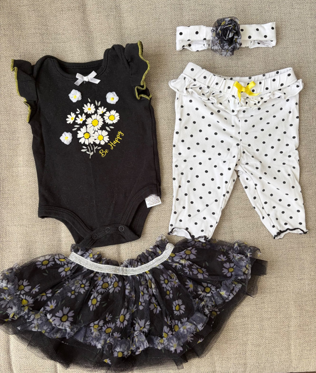Girls Matching Outfit- Be Happy, 3M, EUC, Kids 3 Month (0-3M)