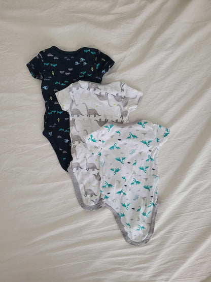 Set of 3 Carter's Bodysuits , Kids 3 Month (0-3M)
