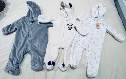 Hooded onesies (assorted brands) 3-6 mos., Kids 6 Month (3-6M)
