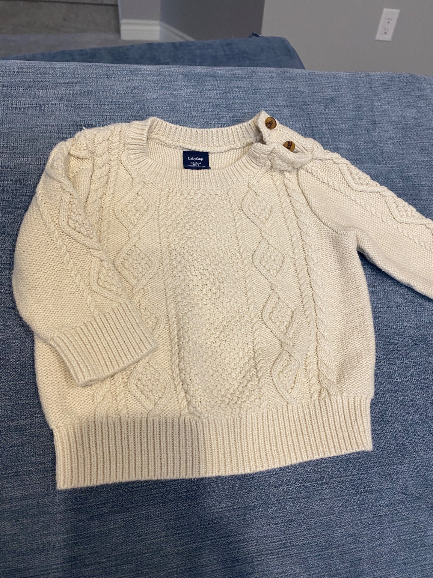 Baby Gap Cream Knitted Pullover , Kids 12 Month (9-12M)