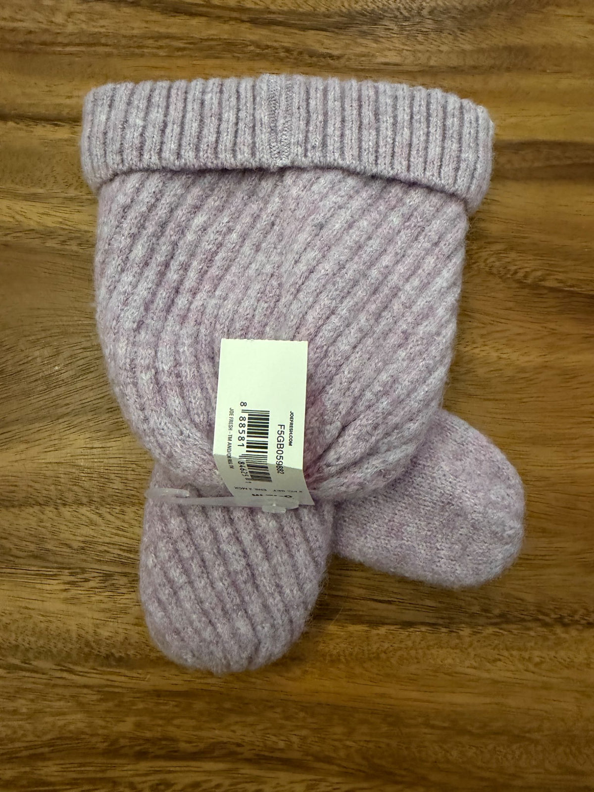 Joe Fresh NWT winter hat and mittens