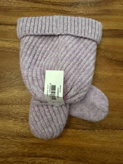 Joe Fresh NWT winter hat and mittens