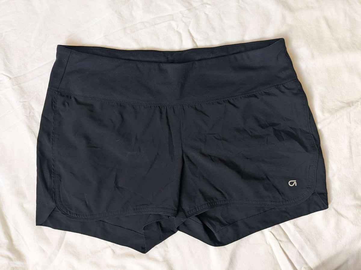 Black maternity GapFit shorts, Maternity M (8-10)