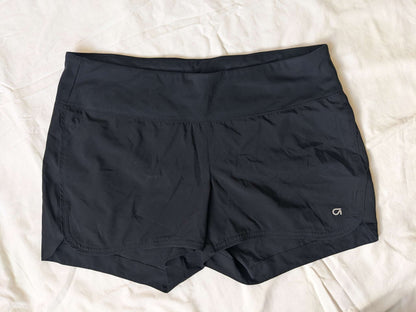 Black maternity GapFit shorts, Maternity M (8-10)