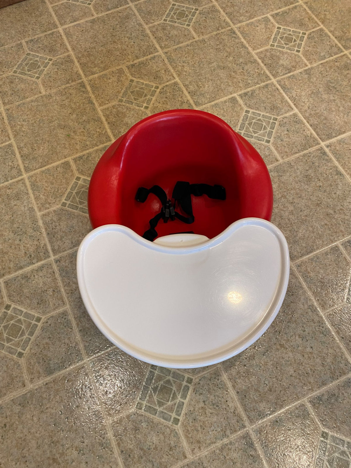 Bumbo floor seat
