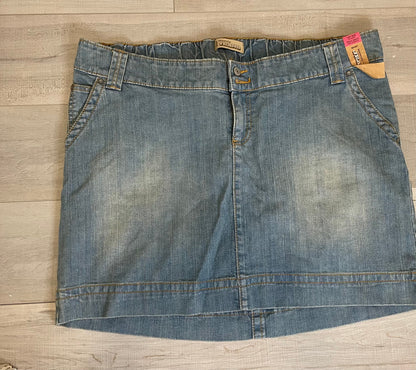 New Old Navy Maternity Skirt Size 18, Maternity XL (16-18)